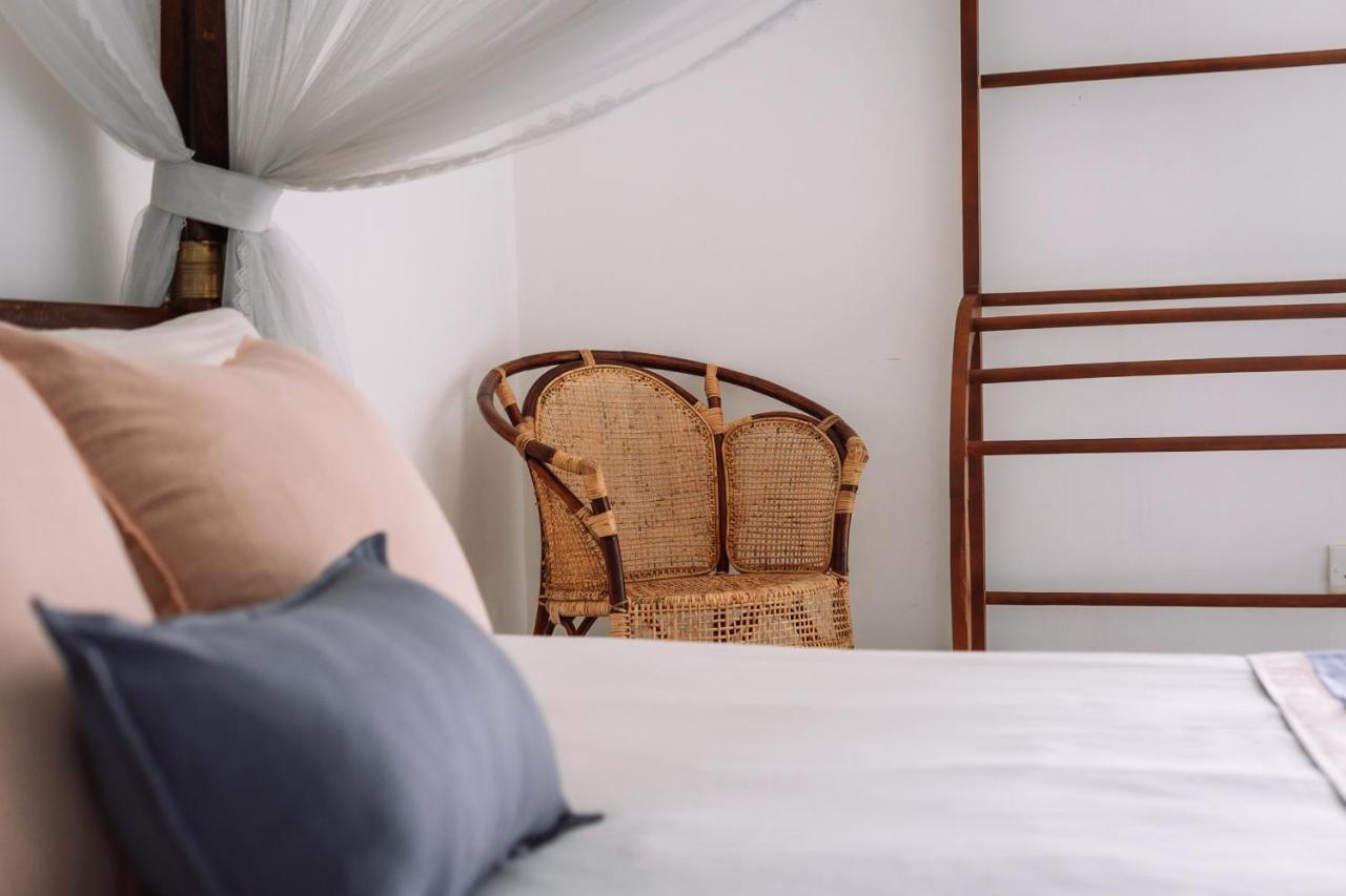 Rise - Bed & Breakfast Weligama Buitenkant foto